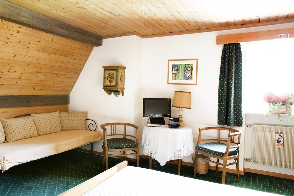 Hotel Cir 13/50