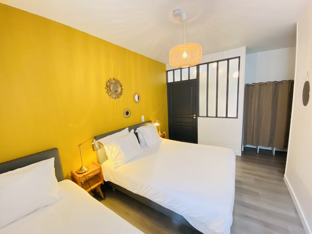 Hôtel Saint-Michel 6/50