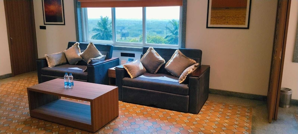 MGM Vailankanni Residency 26/49