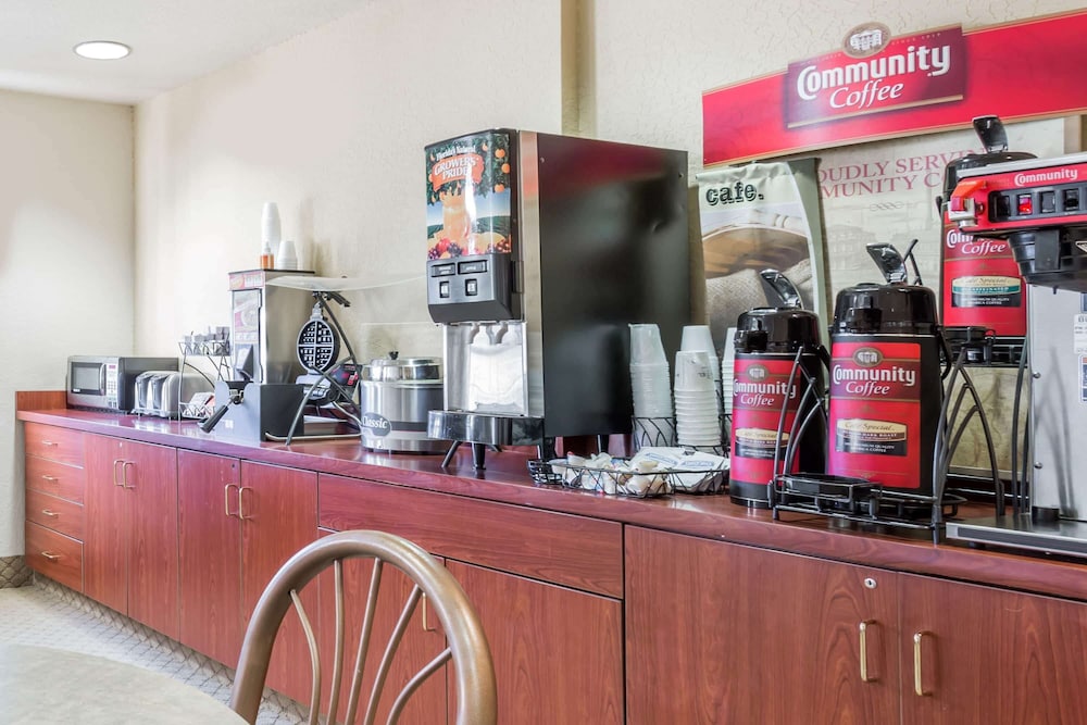 Microtel Inn Suites By Wyndham Marianna 19/23