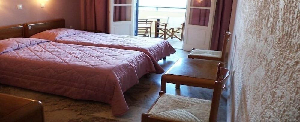 Philoxenia Hotel 9/35