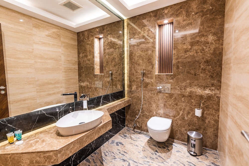 فندق تورا(Tura Residence Olaya) 58/61