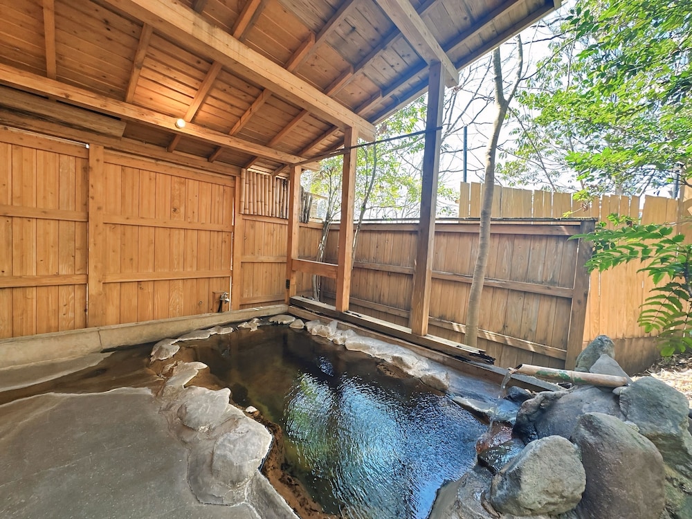 Kurasako Onsen Sakura 22/50