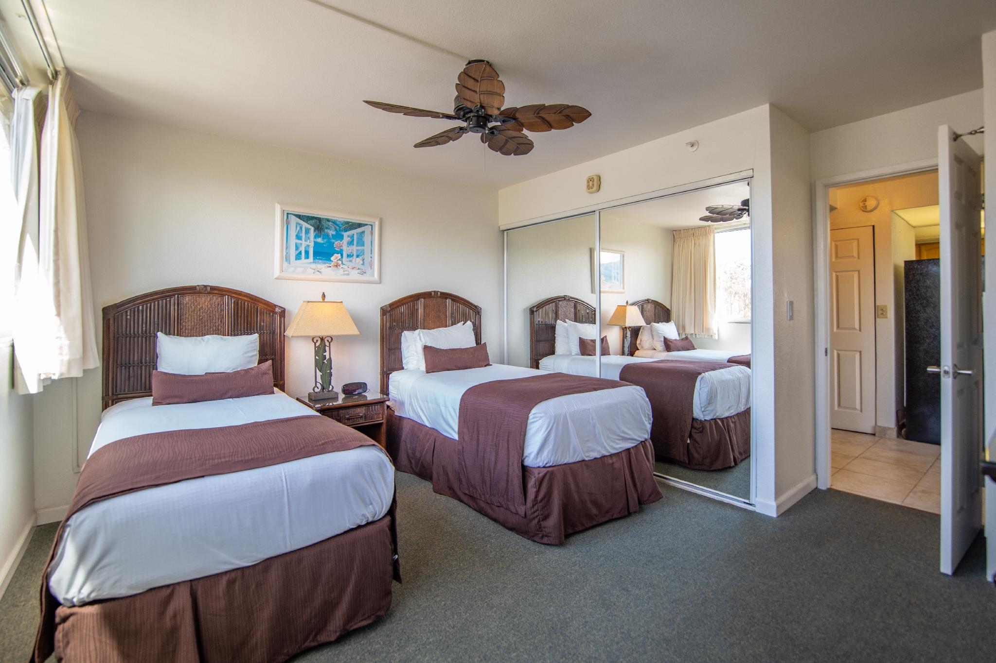 2 Bedrooms, Partial Ocean View, 2 Bathrooms