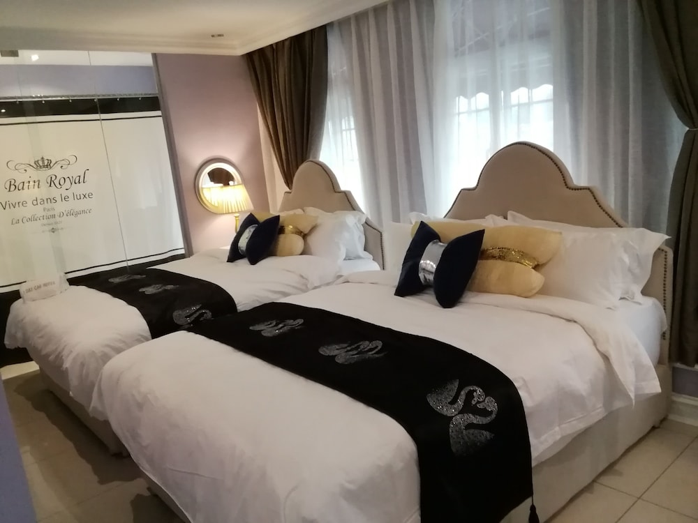 1 Day Car Hotel Station 18 6/38