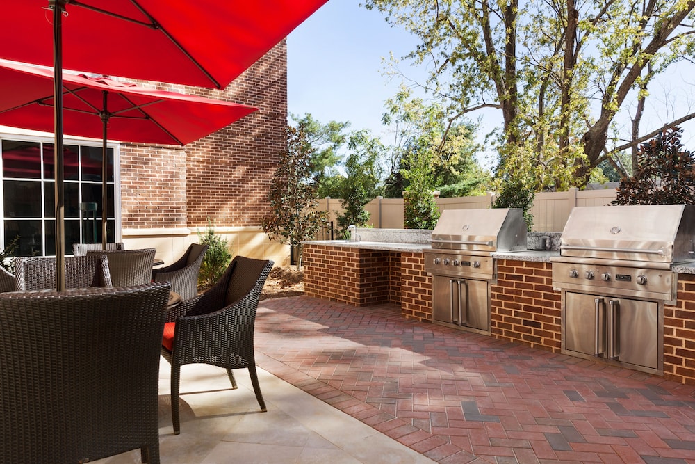 HILTON GARDEN INN CHARLOTTE SOUTHPARK 37/51