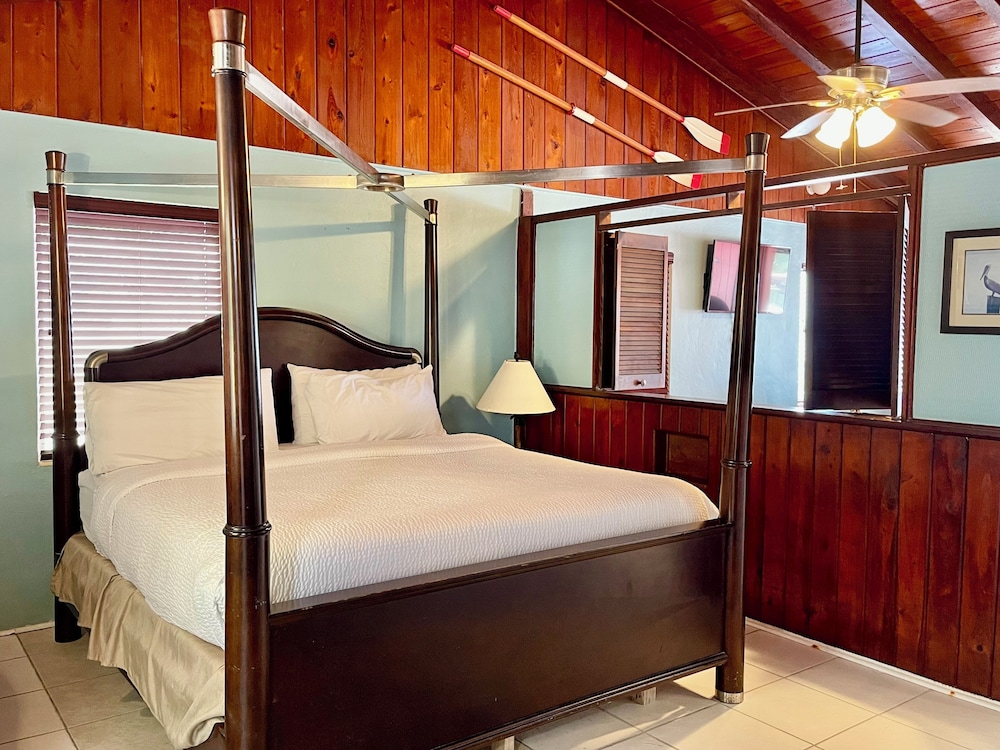 The Pelican Key Largo Cottages 30/76