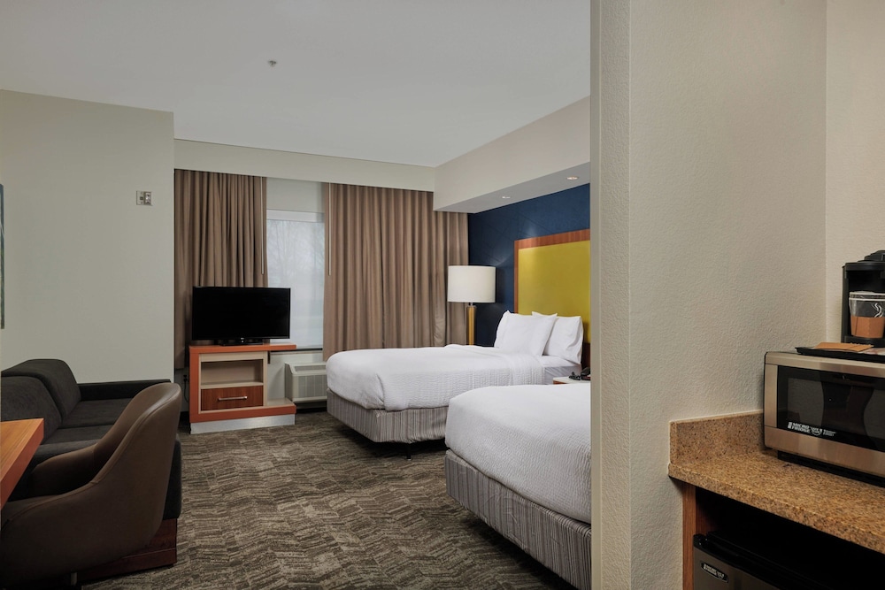 جناح بسرير كينج مع أريكة، SpringHill Suites by Marriott Baton Rouge North/Airport 2/4