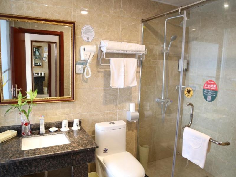 GreenTree Inn Zaozhuang Shanting JinkeGuoji Yijiaren Hotel 50/59