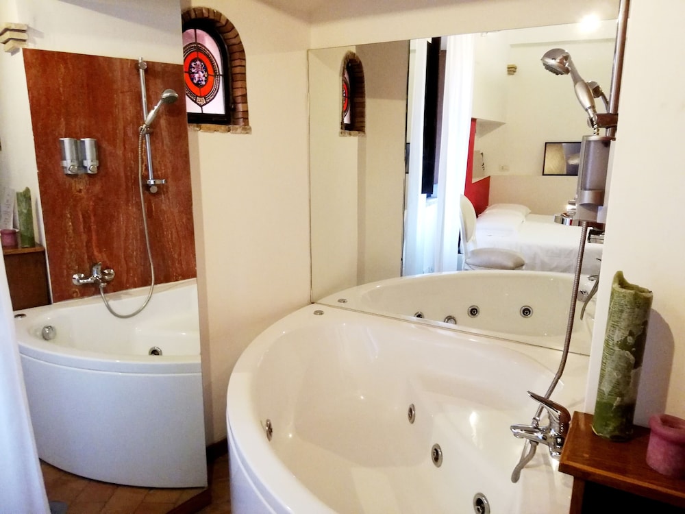 Luxury Navona 43/58