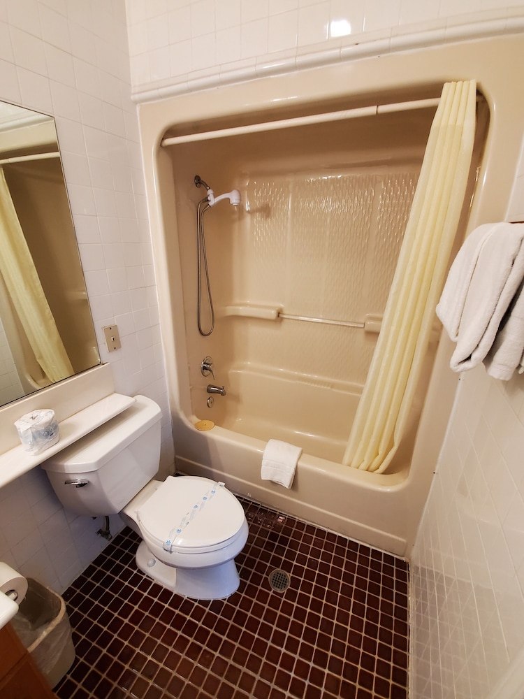 Colony Inn North Hollywood 31/62