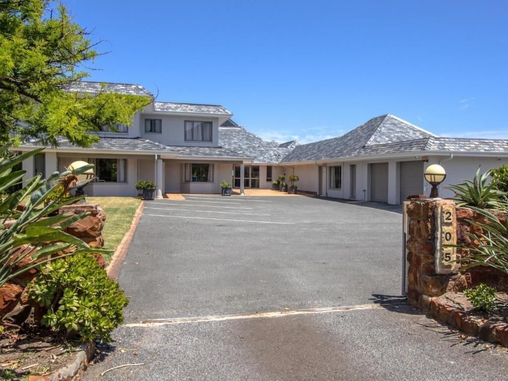 Sandbaai Country House 40/50