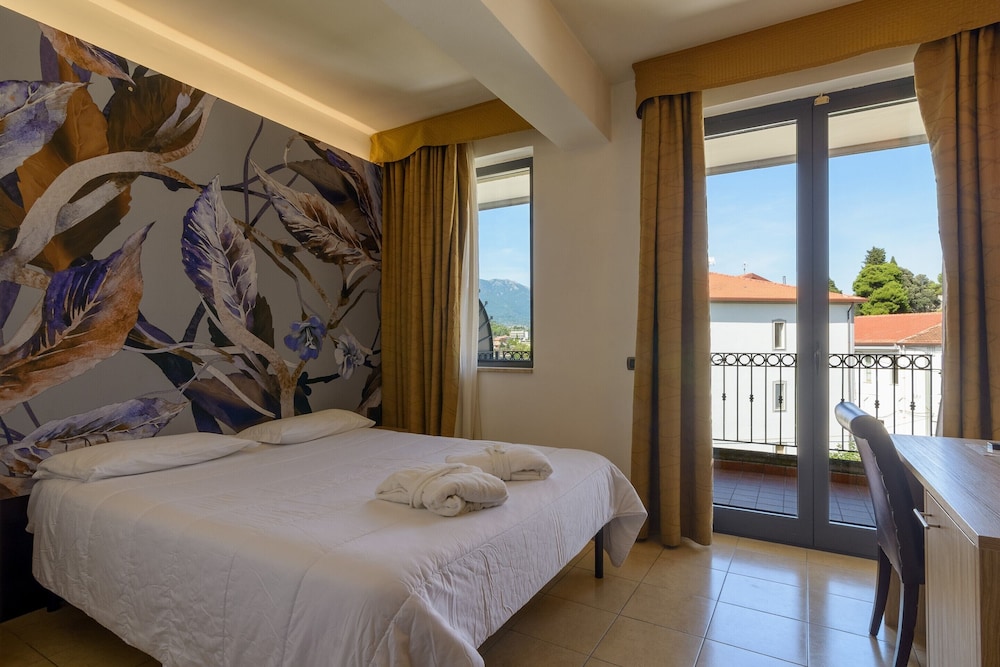 Hotel Terme Capasso 20/61