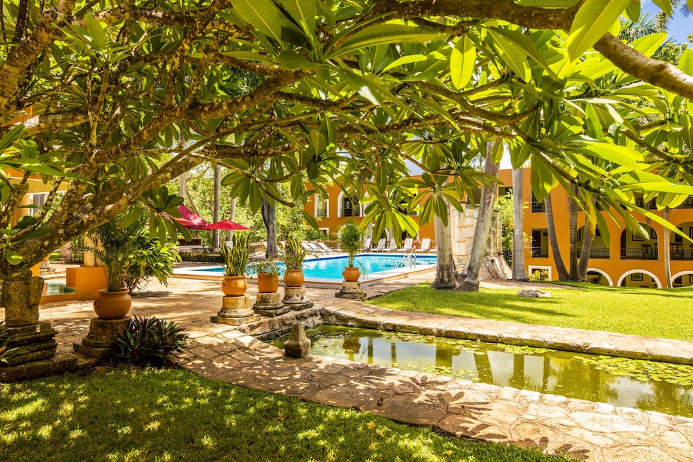 Hacienda Uxmal 40/49