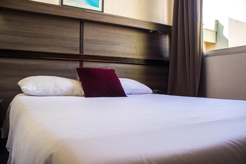 Hotel Le Paris 33/56