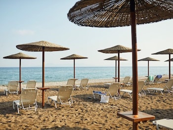 Alex Beach Hotel Bungalows 15/32