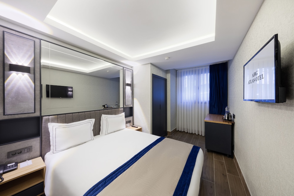 AHG Atlas Hotel 12/41