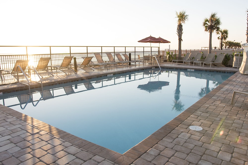 Nautilus Inn 25/64