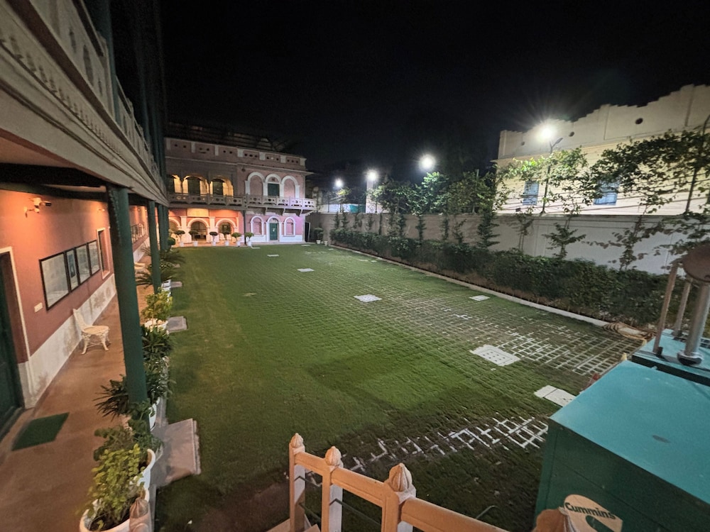 HOTEL PRADEEP 49/55