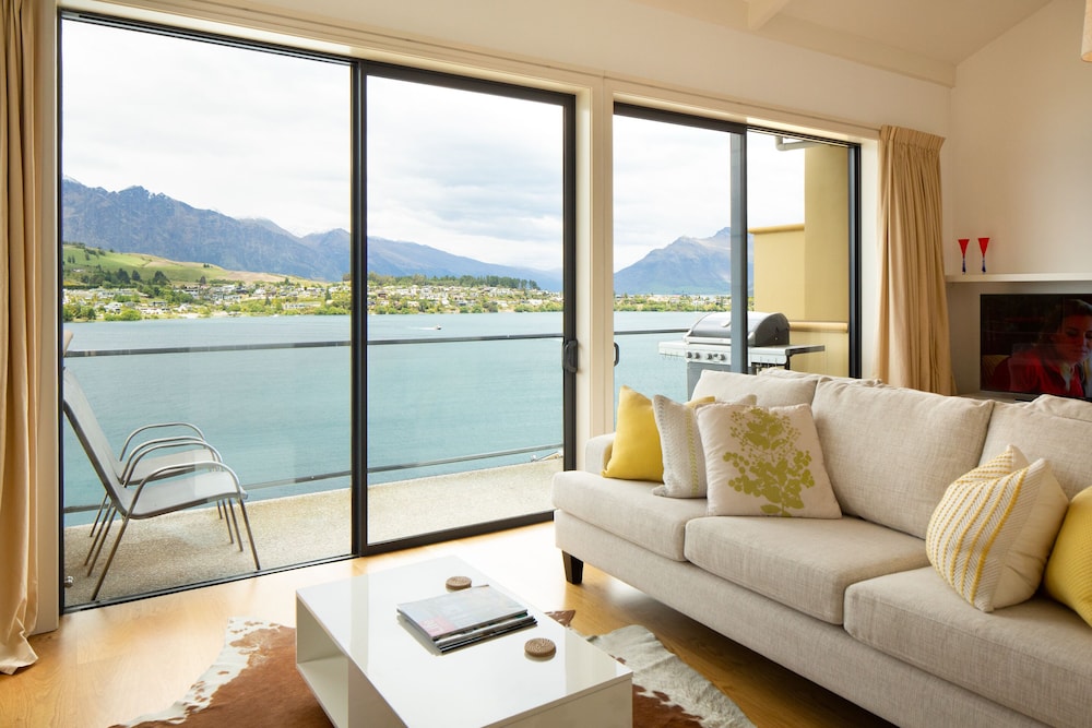 Villa del Lago 14/50