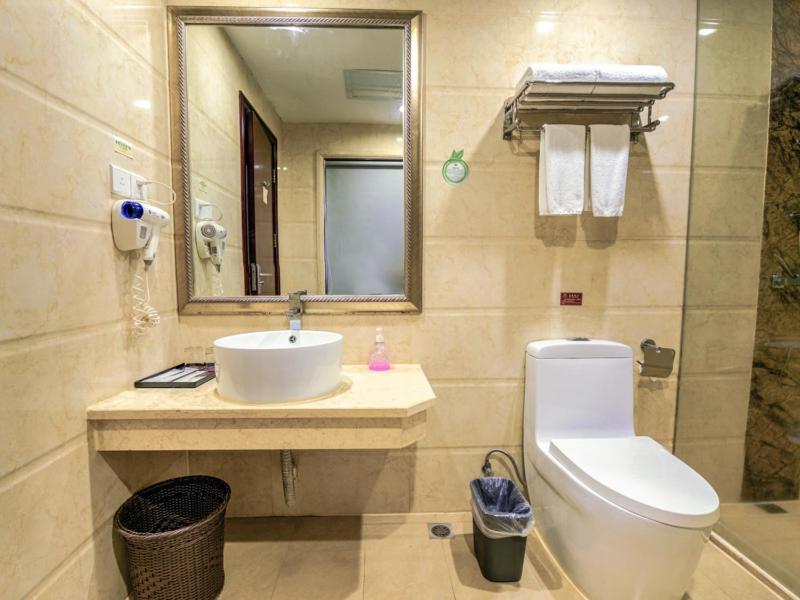 Vienna Hotel Huizhou Zhongkai Avenue 47/48