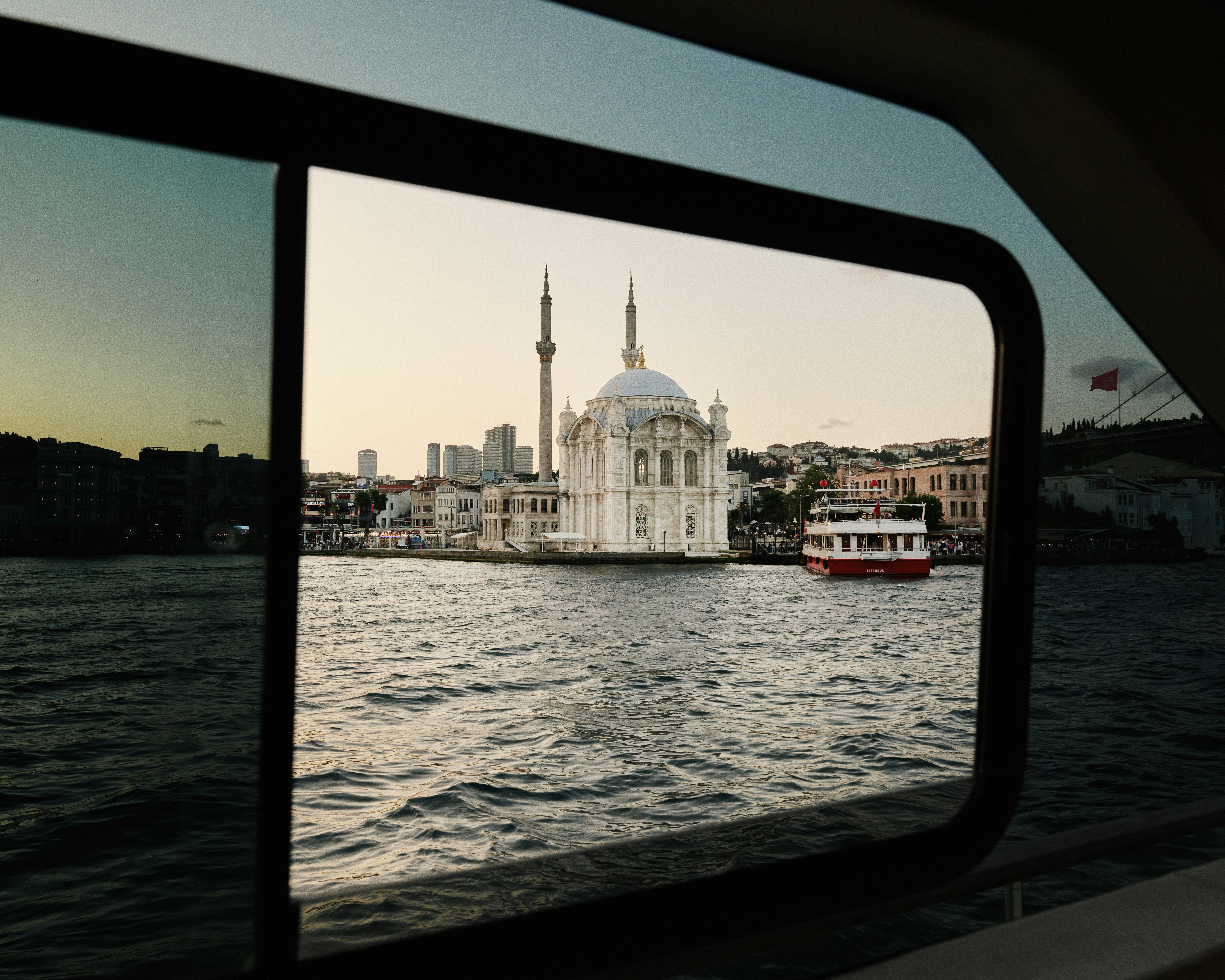 Mandarin Oriental Bosphorus, Istanbul 68/83