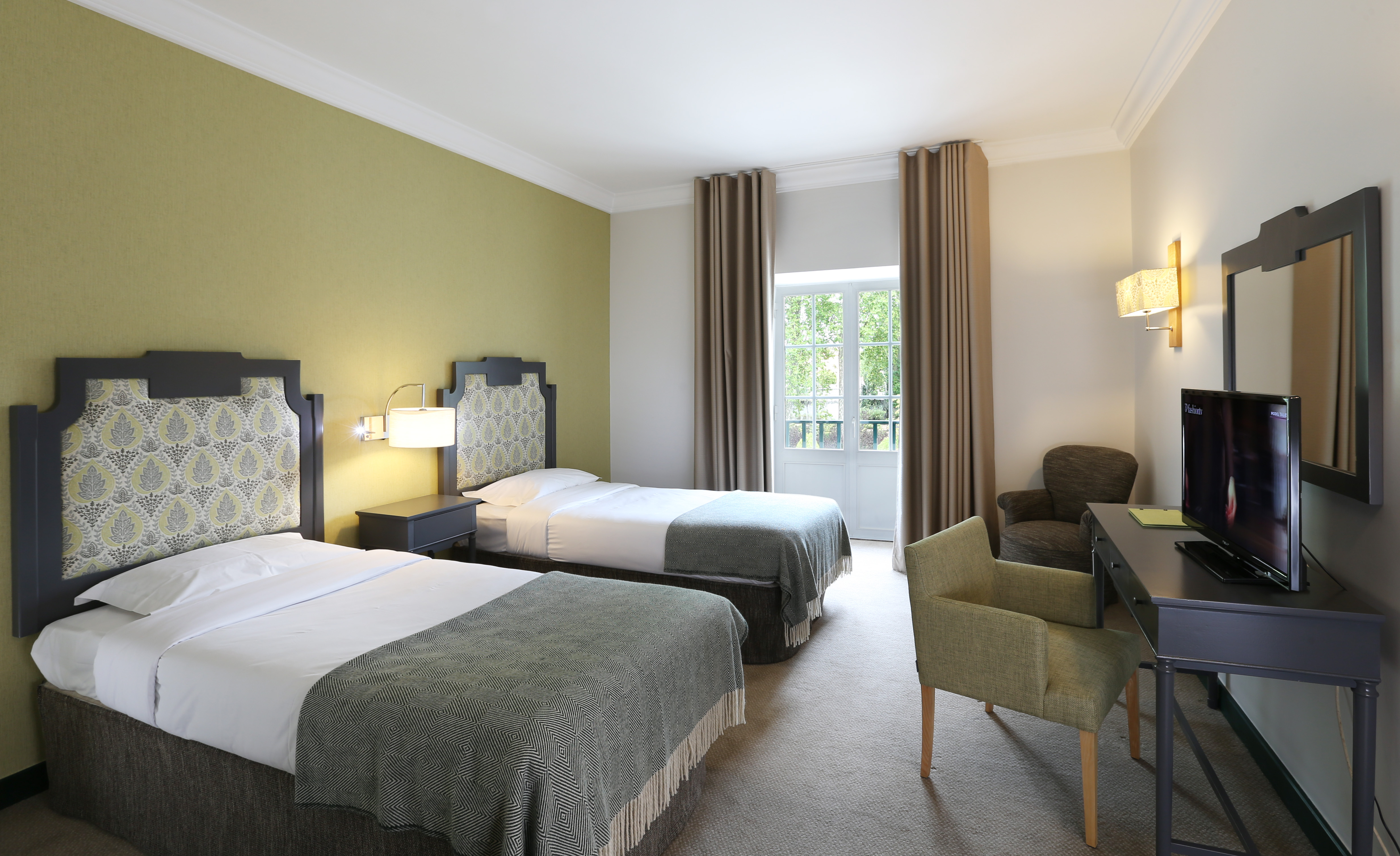 Standard, Double or Twin Bed