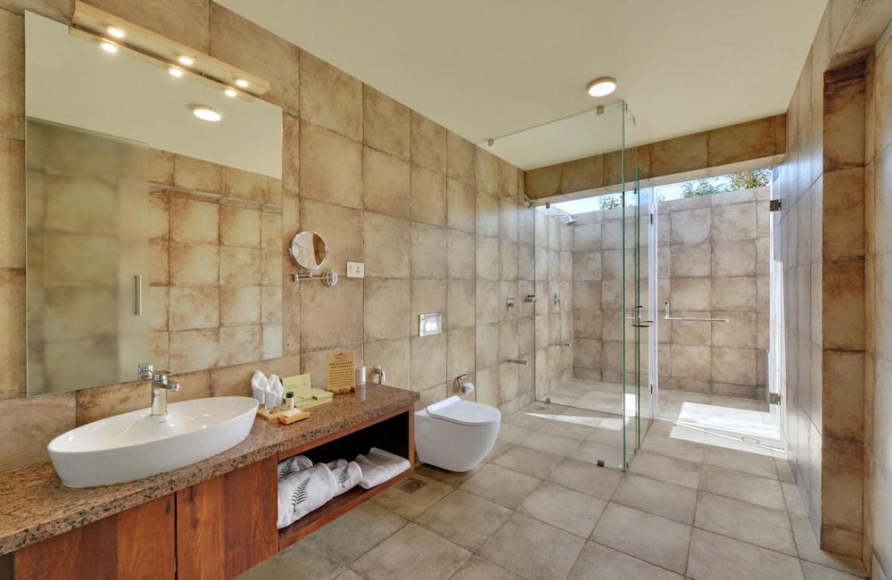 The Fern Sattva Resort Polo Forest 48/48