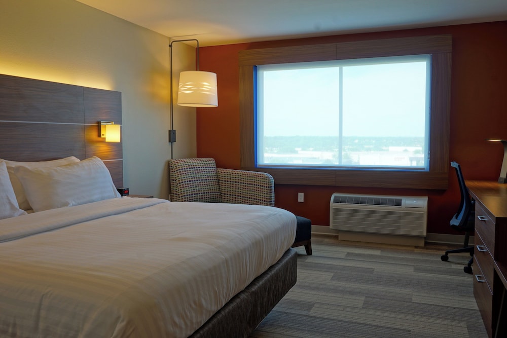 Standard, King Bed, Accessible