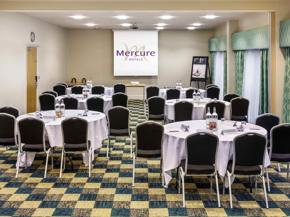 MERCURE SHEFFIELD PARKWAY 42/50