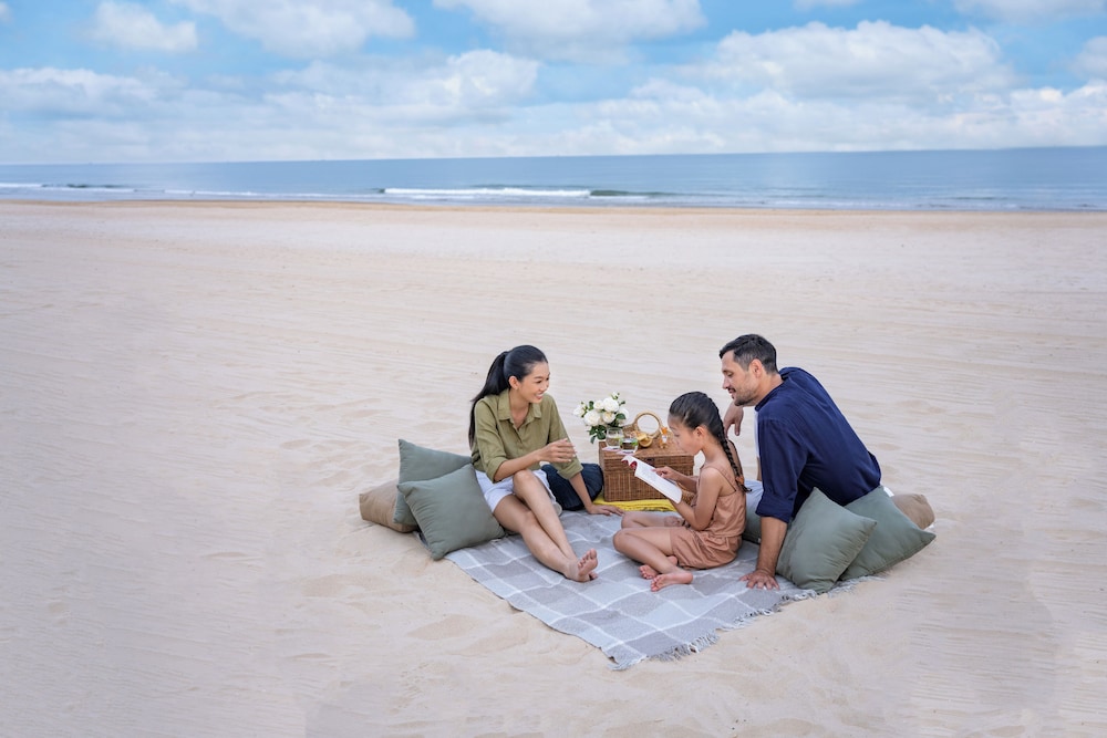 Melia Ho Tram Beach Resort 70/74