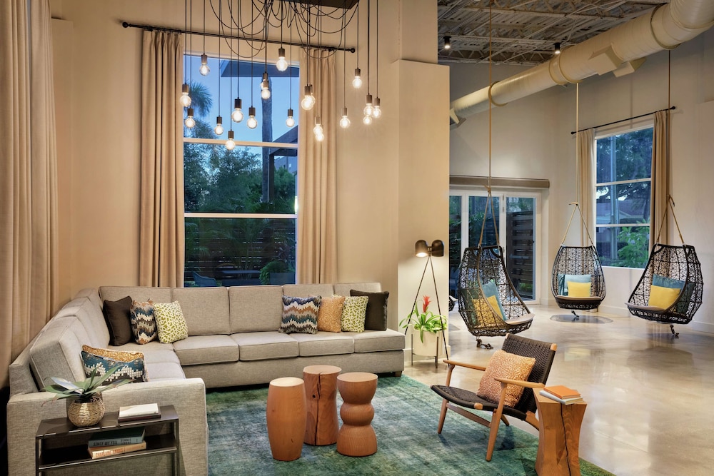 Hotel Alba Tampa Tapestry Collection By Hilton 39/64