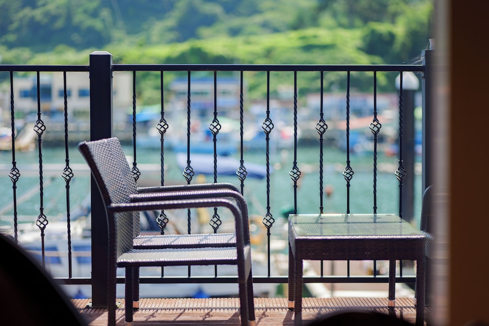 Hansan Marina Hotel Resort 42/63