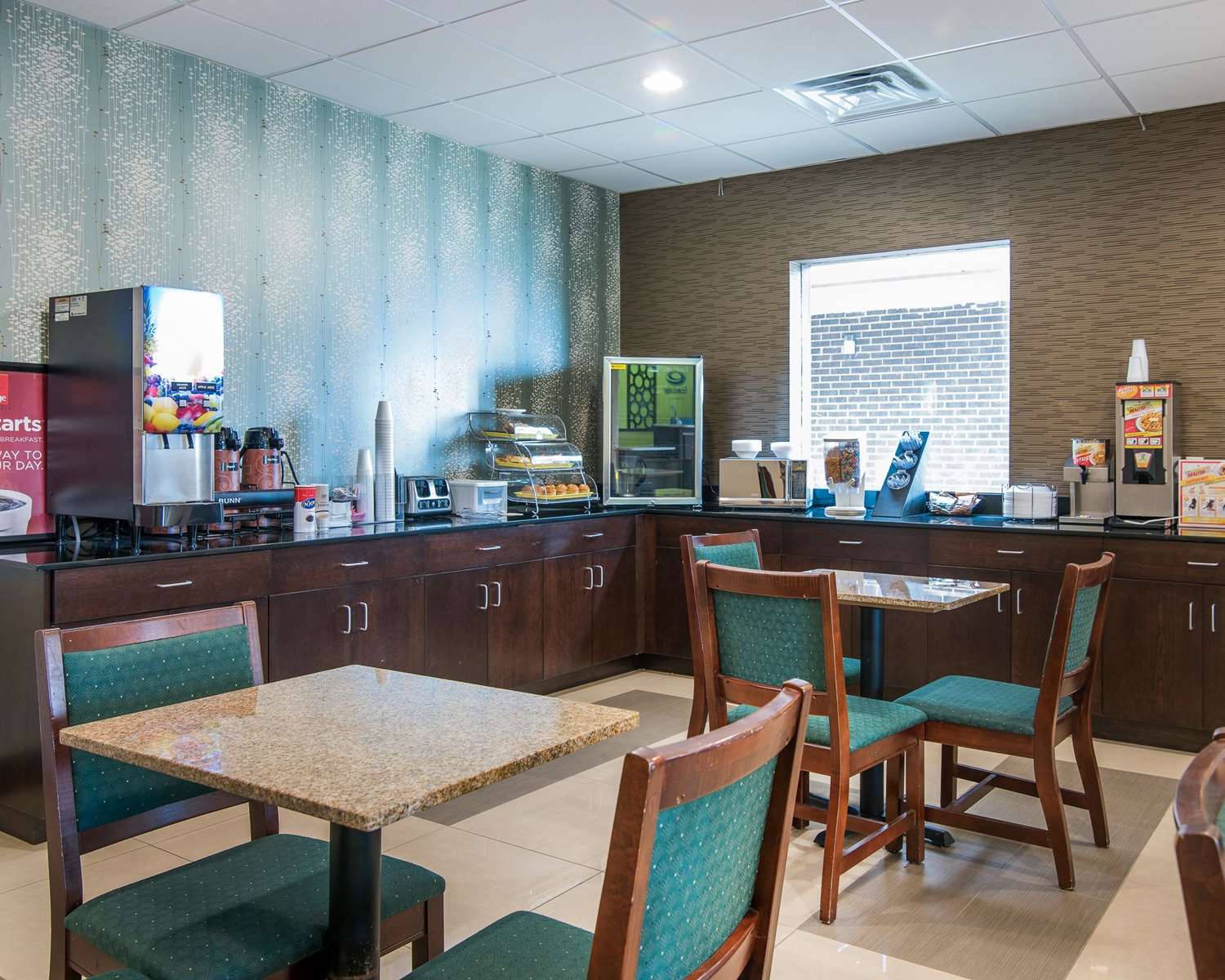Royal Extended Stay Hotel 7/10