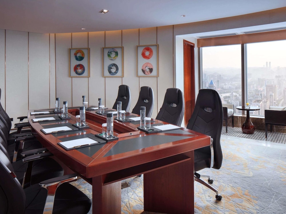 SOFITEL GUIYANG HUNTER 46/54
