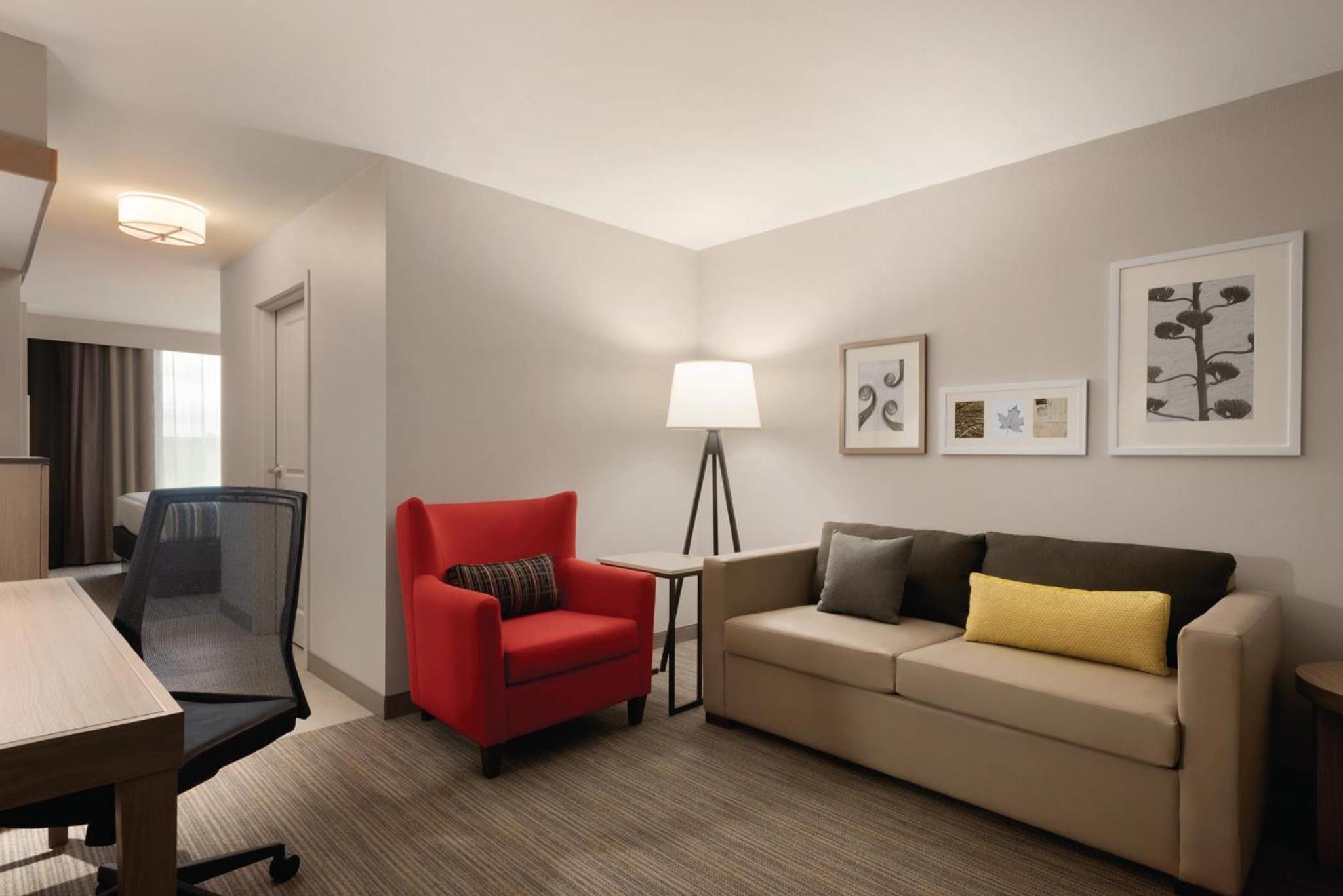 Suite, King Bed, Living Area