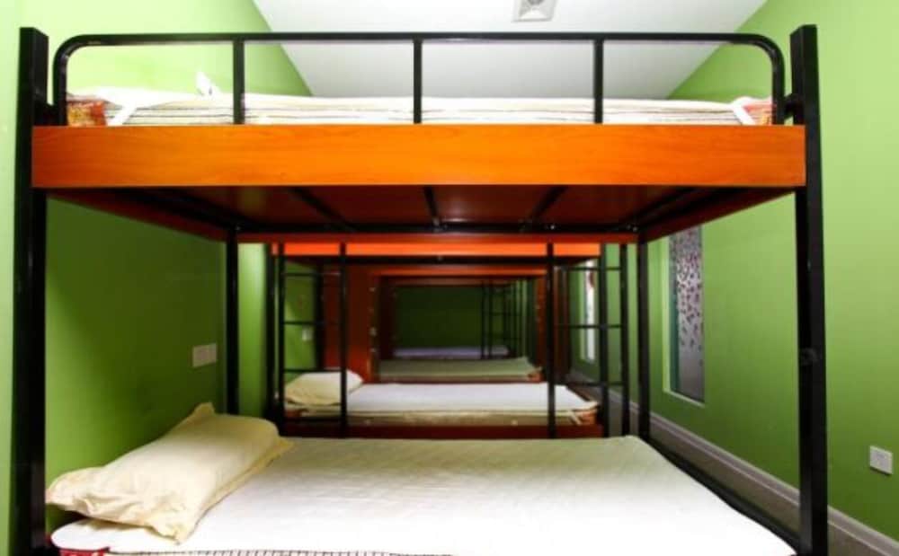 Meet Int'l Youth Hostel Pichaiyuan 7/25