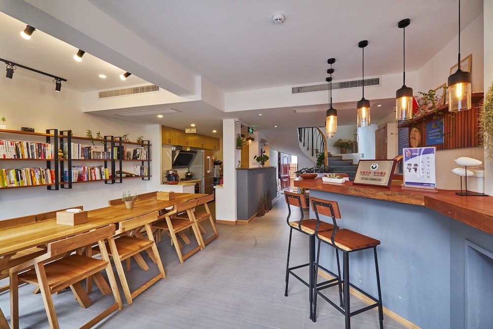 Yueshang Yunshe Boutique Hotel 58/71