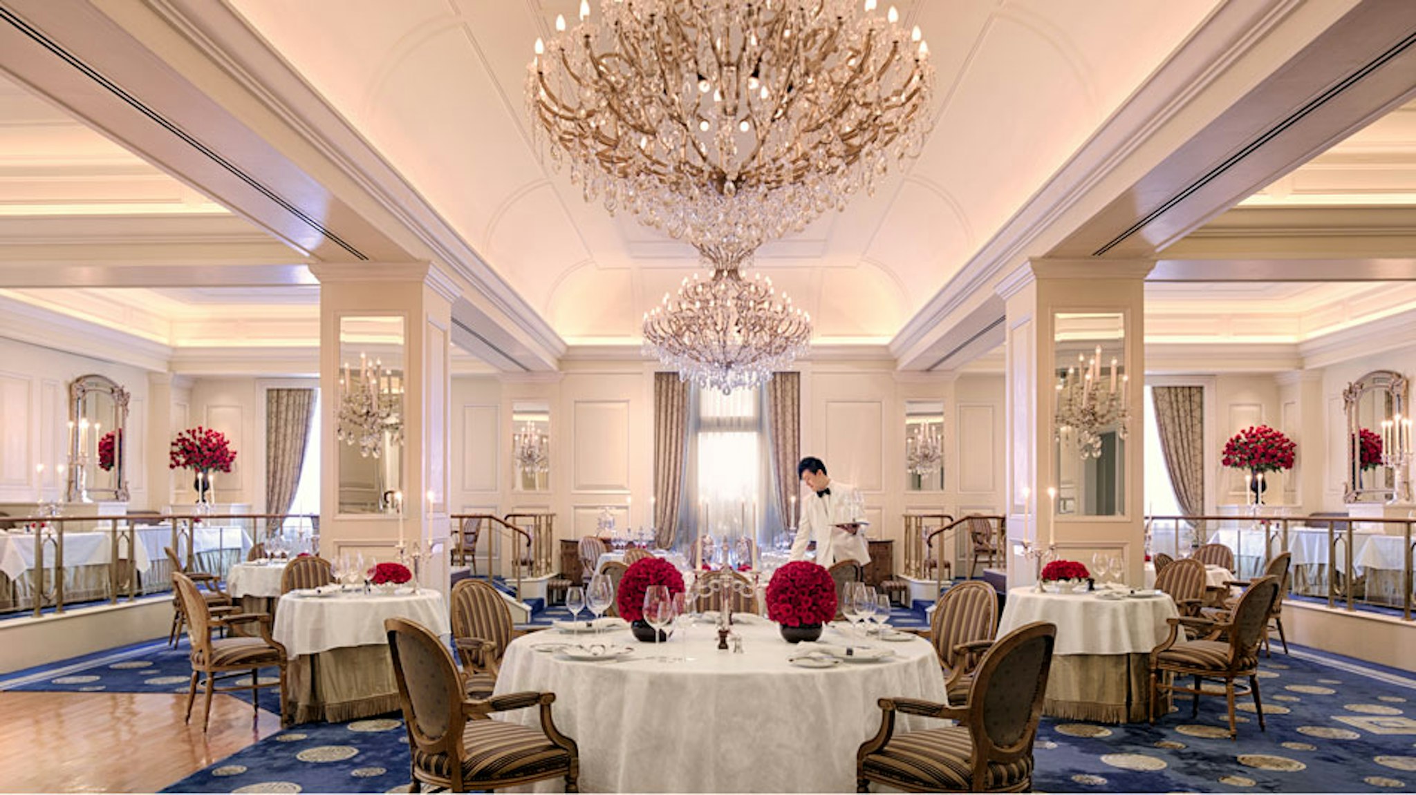 The Peninsula Hong Kong 24/44