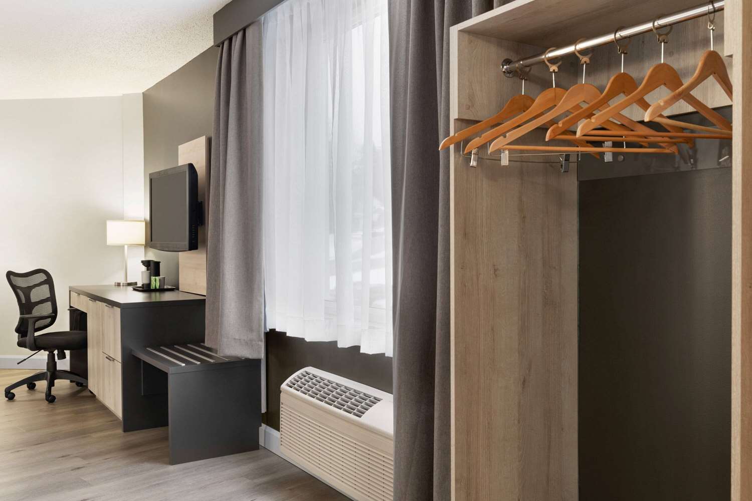 Travelodge By Wyndham Alma 31/50