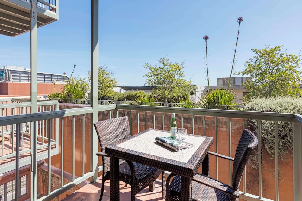 Oaks Sydney Goldsbrough Suites 52/69