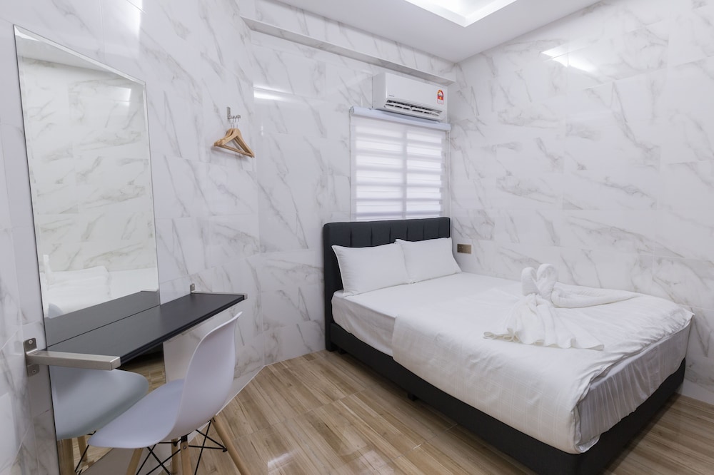 Lee Luxury Home USM Penang 15/44