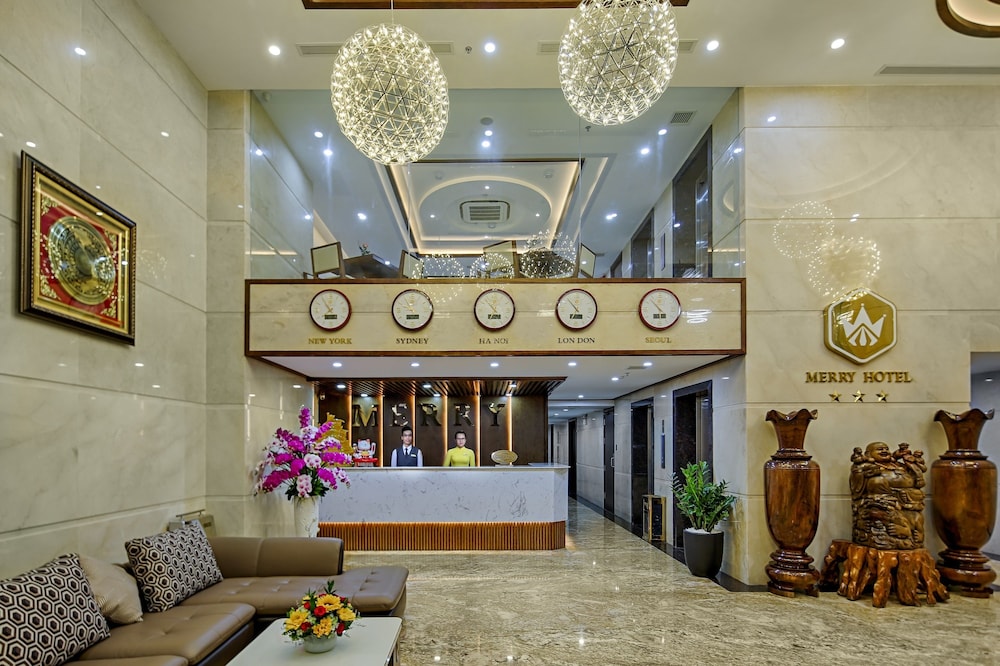 Merry Hotel 4/30