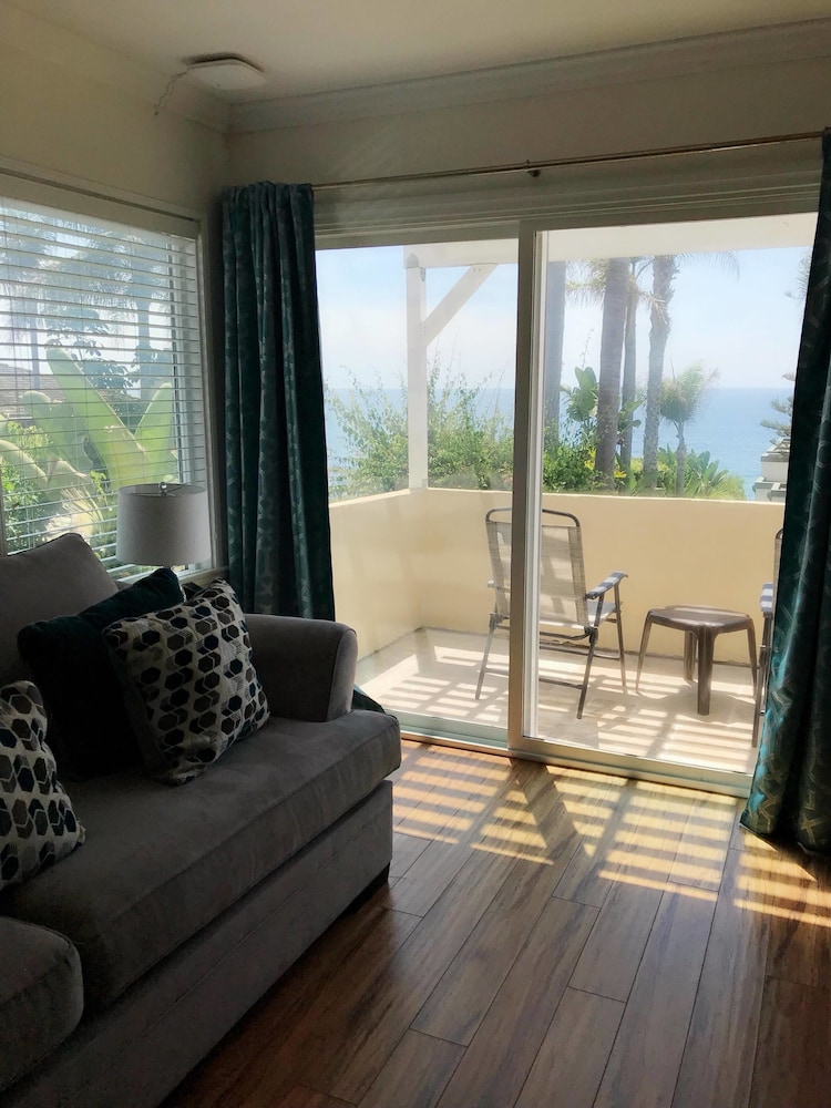 Seaside Laguna Inn & Suites 37/50