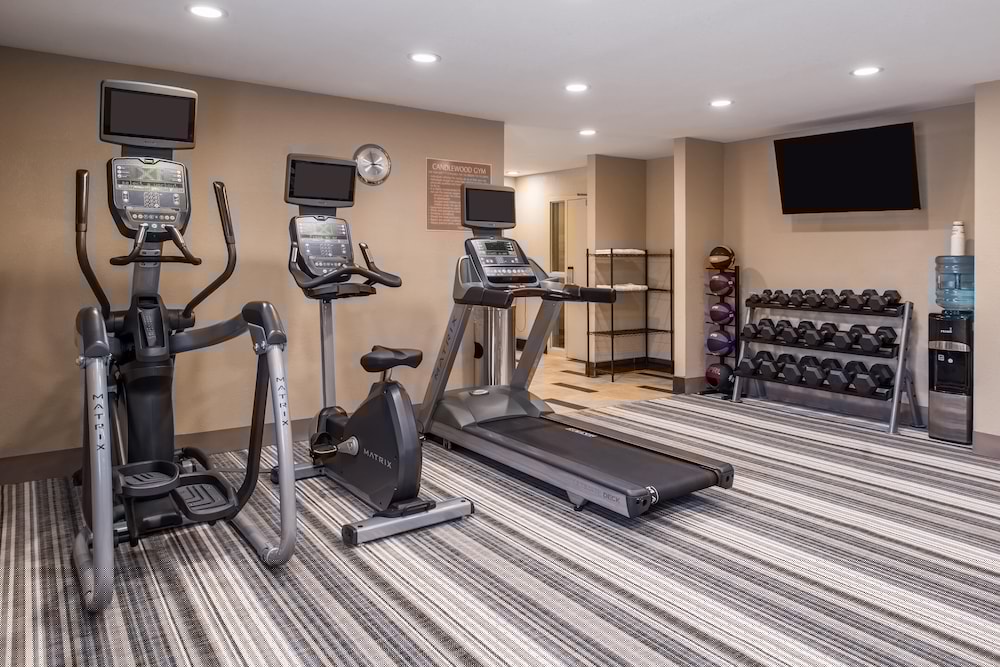 Candlewood Suites Kansas City 24/53