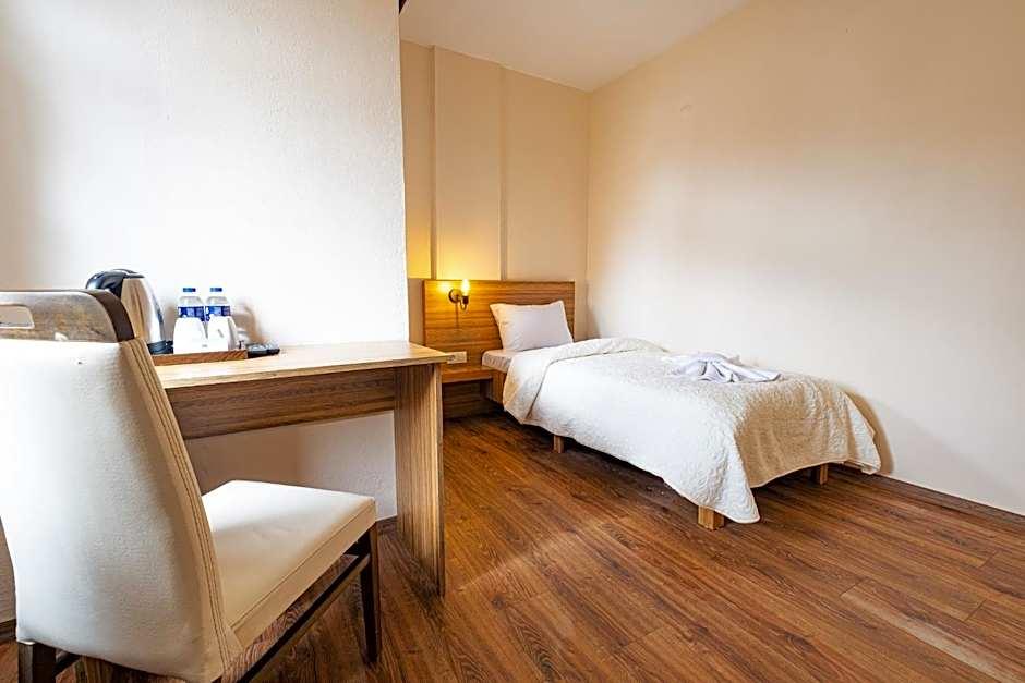 Simre Hotel 26/32