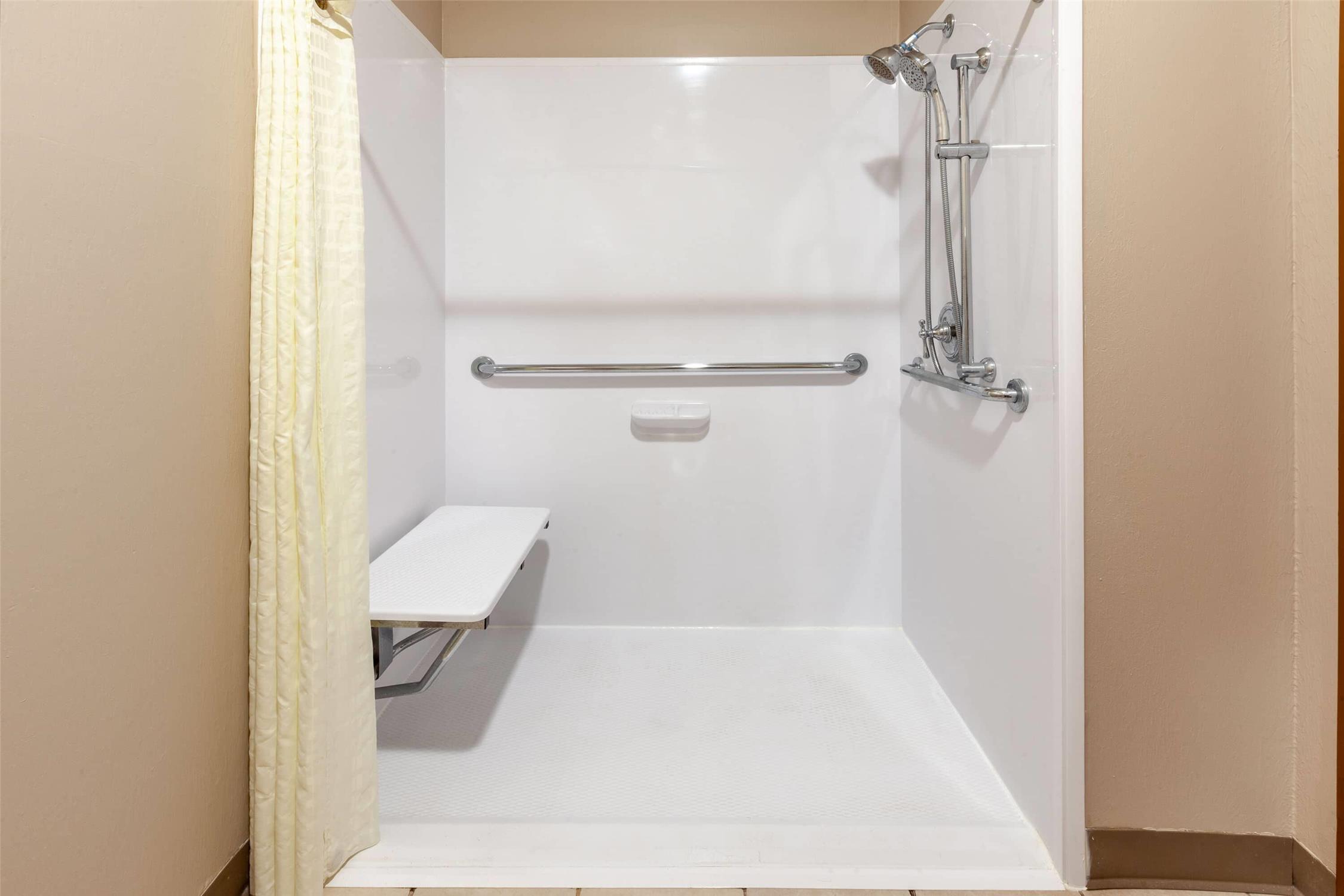 Baymont by Wyndham La Grange KY Southeast 35/37