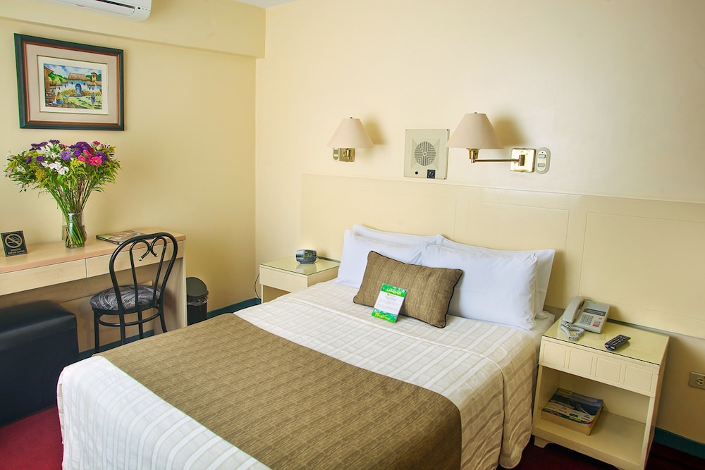 Embajadores Hotel 19/53