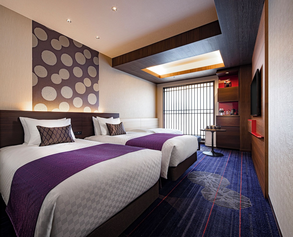 SUPERIOR, TWIN BEDS