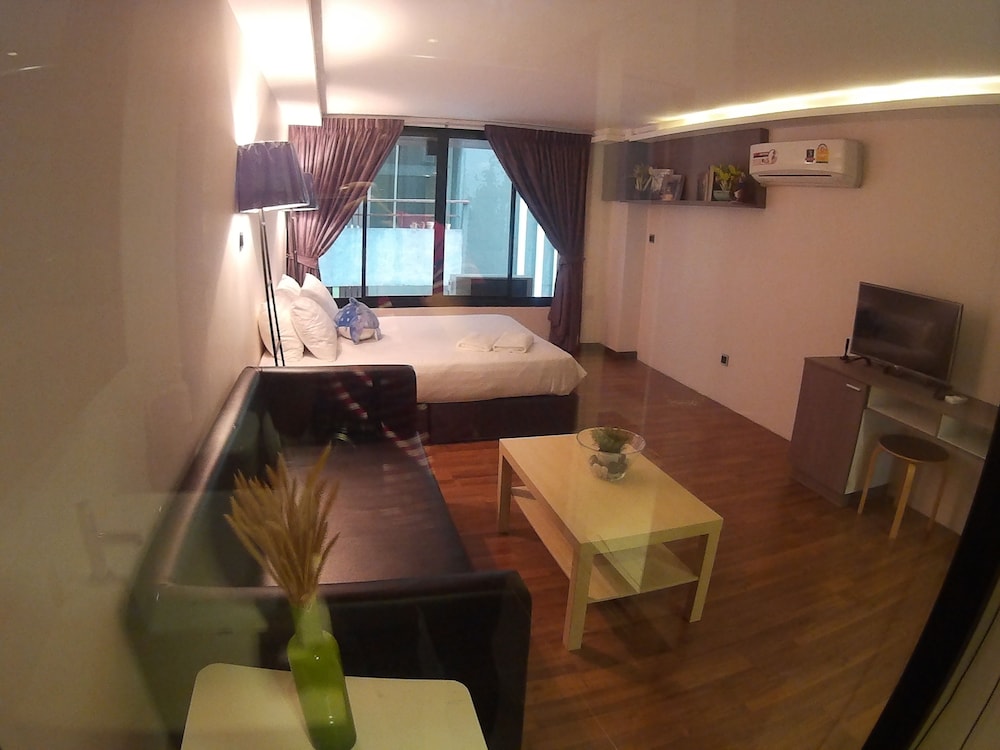 Fullrich Residence 24/32